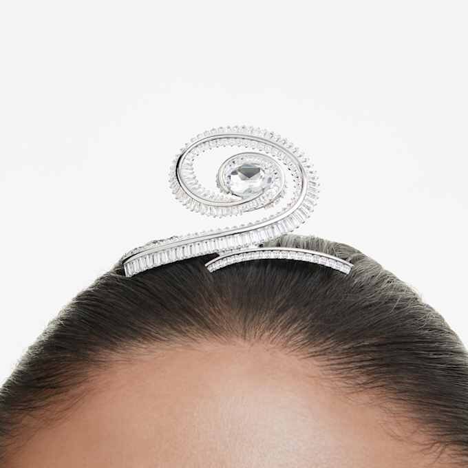 Ariana Grande X Swarovski Κλιπ για τα μαλλιά με κοπή μπαγκέτ, λευκό, επιμεταλλωμένο με ρόδιο Ariana Grande X Swarovski Κλιπ για τα μαλλιά με κοπή μπαγκέτ, λευκό, επιμεταλλωμένο με ρόδιο