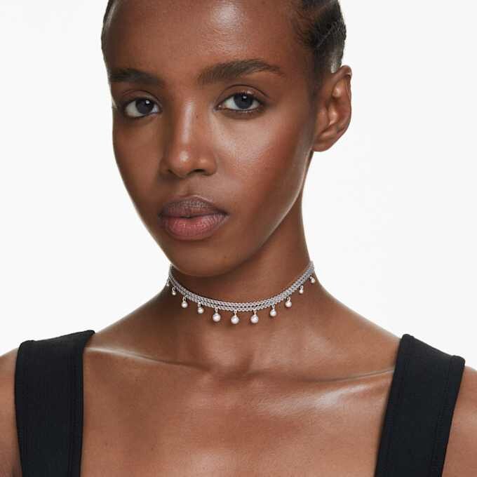 Ariana Grande X Swarovski Κολιέ-κολάρο με κρυστάλλινα μαργαριτάρια, στρογγυλή κοπή, λευκό, επιροδιωμένο Ariana Grande X Swarovski Κολιέ-κολάρο με κρυστάλλινα μαργαριτάρια, στρογγυλή κοπή, λευκό, επιροδιωμένο