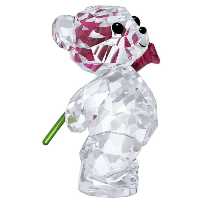 Kris Bear κρατά ένα τριαντάφυλλο με αγάπη Kris Bear κρατά ένα τριαντάφυλλο με αγάπη