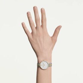 Ρολόι Cosmopolitan Swiss Made, μεταλλικό βραχιόλι, ασημί απόχρωση, φινίρισμα από μείγμα μετάλλων