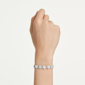Βραχιόλι Ariana Grande X Swarovski με στρογγυλή κοπή, λουλούδια, λευκό, επιροδιωμένο Βραχιόλι Ariana Grande X Swarovski με στρογγυλή κοπή, λουλούδια, λευκό, επιροδιωμένο